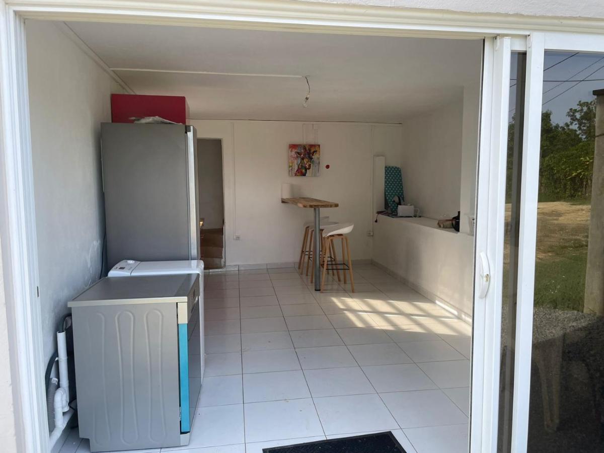 La Petite Girafe Apartment Baie-Mahault Exterior foto